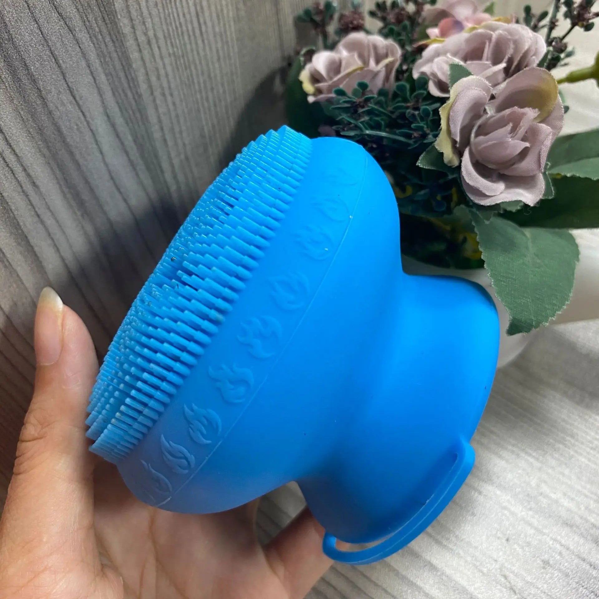 Facial Cleansing Brush for Deep Cleaning